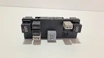 Pièce détachée automobile d'occasion boîtes à fusibles pour volkswagen touran (1t1, 1t2) 1.9 tdi références oem iam 3c0937049d  