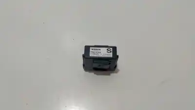 Автозапчастина б/у електронний модуль для nissan qashqai (j11) 360 посилання на oem iam 476a04ea0a
