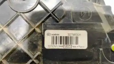 Second-hand car spare part left front door lock for volvo c30 2.0 diesel cat oem iam references 30799308  