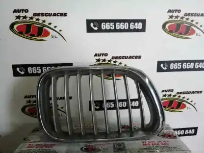 Peça sobressalente para automóvel em segunda mão Grelha Frontal por BMW X5 (E53) 4.4 V8 32V CAT Referências OEM IAM 51138247674  