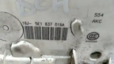 Peça sobressalente para automóvel em segunda mão fechadura da porta dianteira direita por skoda rapid ambition referências oem iam 5e1837016a  