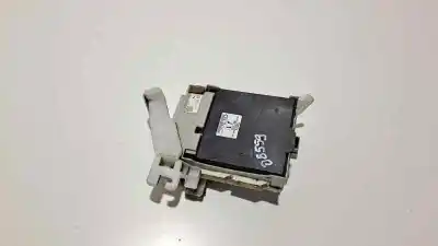 Pièce détachée automobile d'occasion BOÎTES À FUSIBLES pour TOYOTA PRIUS (NHW30)  Références OEM IAM 8273047451  8922147110
