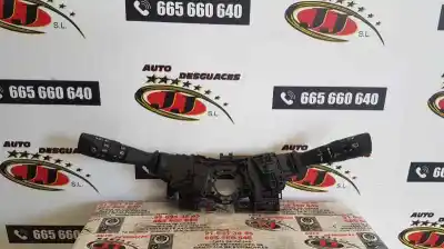 Peça sobressalente para automóvel em segunda mão Comandos De Alavanca por TOYOTA AURIS Hybrid Business Referências OEM IAM 0272017F852  0267017F858