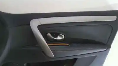 Автозапчастина б/у обработка передніх правіх дверей для renault laguna iii dynamique посилання на oem iam 809006165r  
