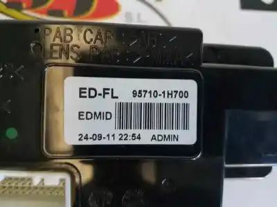 Pezzo di ricambio per auto di seconda mano display multifunzione per kia cee´d 1.6 crdi cat riferimenti oem iam 957101h700  957101h700