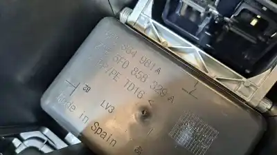 Автозапчасти б/у центральный подлокотник за seat leon (5f1) fr fast lane ссылки oem iam 5f0863243a 5f0858329a 5f0863241m