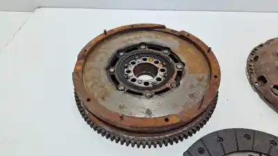 İkinci el araba yedek parçası debriyaj kiti için toyota avensis (t27) business oem iam referansları 3125005210  3121005150