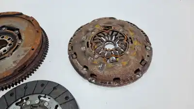 İkinci el araba yedek parçası debriyaj kiti için toyota avensis (t27) business oem iam referansları 3125005210  3121005150