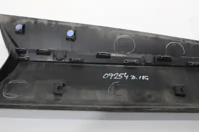 Peça sobressalente para automóvel em segunda mão moldagem por renault captur zen referências oem iam 808778404r  