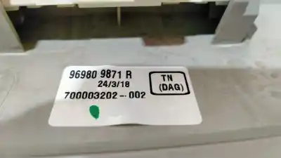 Second-hand car spare part interior light for renault kadjar s-edition oem iam references 969809871r  