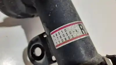 Second-hand car spare part front right shock absorber for lexus ct 200h oem iam references 4851076050  