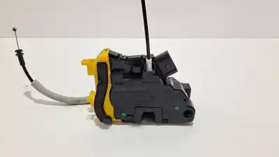 Second-hand car spare part left front door lock for kia cee´d drive oem iam references 81310a2400  