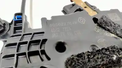 Peça sobressalente para automóvel em segunda mão fechadura da porta dianteira direita por renault captur zen referências oem iam 805022764r  