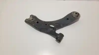 Second-hand car spare part front right lower suspension arm for toyota auris hybrid active oem iam references 
