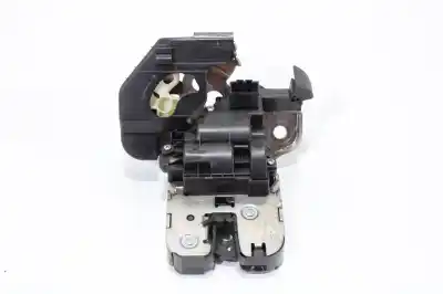 Second-hand car spare part trunk lock for skoda rapid ambition oem iam references 8r0827505a  