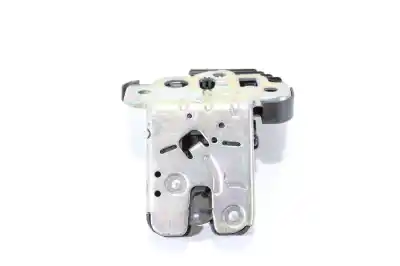 Second-hand car spare part trunk lock for skoda rapid ambition oem iam references 8r0827505a  
