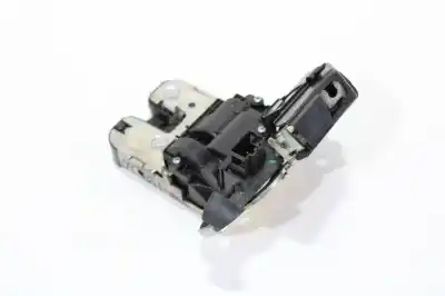 Second-hand car spare part trunk lock for skoda rapid ambition oem iam references 8r0827505a  