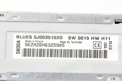 Peça sobressalente para automóvel em segunda mão sistema de áudio / rádio cd por skoda rapid active referências oem iam 5j0035152d  