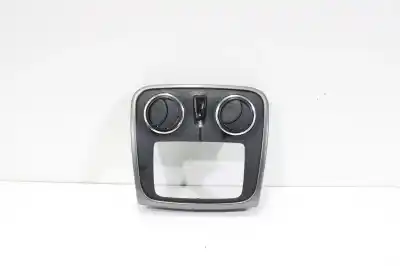 Автозапчастина б/у АЕРАЦІЙНА РЕШІТА для DACIA SANDERO  Посилання на OEM IAM 682601926R 682606986R 682608729R