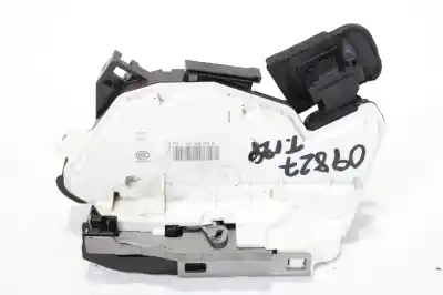 Автозапчастина б/у замок дверей заднього лівого для seat leon (5f1) xcellence edition посилання на oem iam 5k4839015af  