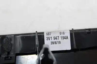 Second-hand car spare part decorative moulding for skoda superb combi (3v5) sportline 4x4 oem iam references 3v1858418f 3v1947194a 3v1858418q