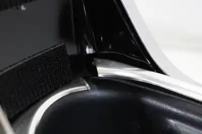 Pezzo di ricambio per auto di seconda mano bracciolo centrale per toyota corolla (e21) hybrid active riferimenti oem iam 5881002081  