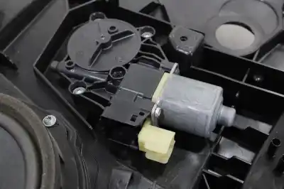 Peça sobressalente para automóvel em segunda mão elevador de vidros traseiro direito por ford fiesta (cb1) ambiente referências oem iam 8a6114553a  