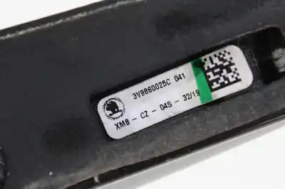 Автозапчастина б/у бруски для даху для skoda superb combi (3v5) sportline 4x4 посилання на oem iam 3v9860025c  3v9860026c