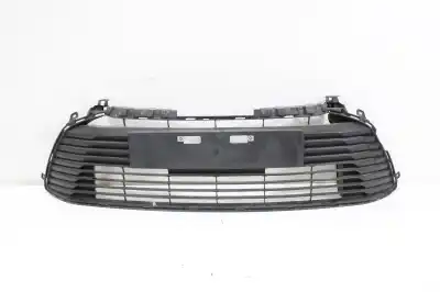 Second-hand car spare part front bumper grille for toyota corolla (e21) hybrid active oem iam references 5311202b50