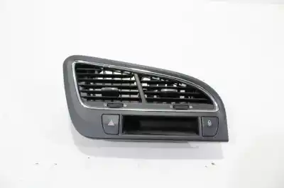 Pièce détachée automobile d'occasion Grille D'aération pour PEUGEOT 5008 Allure Références OEM IAM 9686527977  