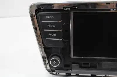 Pezzo di ricambio per auto di seconda mano impianto audio / radio cd per skoda superb (3v3) ambition riferimenti oem iam 3v0035871c   Pezzo di ricambio per auto di seconda mano impianto audio / radio cd per skoda superb (3v3) ambition riferimenti oem iam 3v0035871c