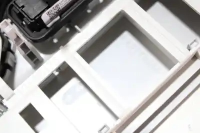 Second-hand car spare part interior light for opel corsa e 120 aniversario oem iam references 13166476  13170644