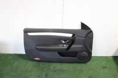 Pièce détachée automobile d'occasion  pour RENAULT LAGUNA COUPE  Références OEM IAM 809010003R  809019365R