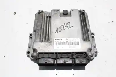 Pièce détachée automobile d'occasion Calculateur Moteur Ecu pour RENAULT LAGUNA COUPE Base Références OEM IAM 0281017613  8201119647