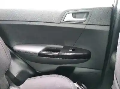 Peça sobressalente para automóvel em segunda mão forra / revestimento da porta traseira esquerda por kia sportage concept plus 2wd referências oem iam 
