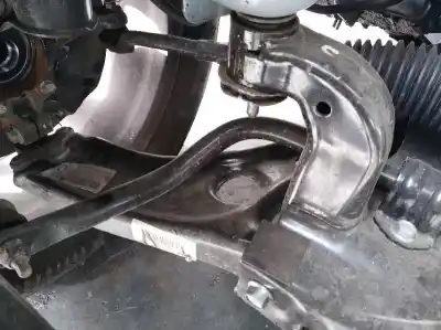 Peça sobressalente para automóvel em segunda mão braço de suspensão inferior dianteiro direito por kia sportage concept plus 2wd referências oem iam 