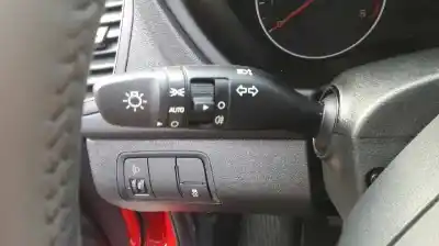 Pièce détachée automobile d'occasion commande de clignotants pour hyundai i20 elegant références oem iam 