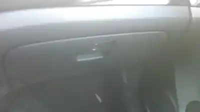 Peça sobressalente para automóvel em segunda mão porta luvas por chevrolet orlando lt+ referências oem iam 