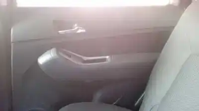 Peça sobressalente para automóvel em segunda mão forra / revestimento da porta traseira direita por chevrolet orlando lt+ referências oem iam 