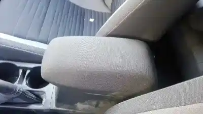 Second-hand car spare part center armrest for toyota auris hybrid active oem iam references 