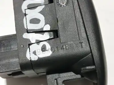 Peça sobressalente para automóvel em segunda mão botão / interruptor elevador vidro dianteiro esquerdo por peugeot 1007 dolce referências oem iam 98401469xt  