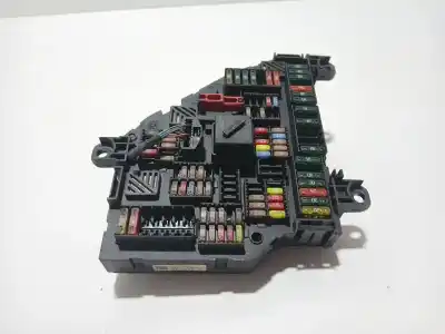 İkinci el araba yedek parçası Röle/sigorta Kutusu için BMW 5 (F10) 530 d OEM IAM referansları 923442301  