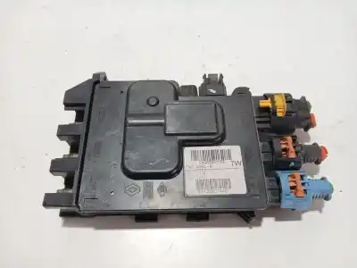 Tweedehands auto-onderdeel ELEKTRONISCHE MODULE voor RENAULT MEGANE III FASTBACK (BZ0/1_, B3_) 1.5 DCI OEM IAM-referenties 243800011R  
