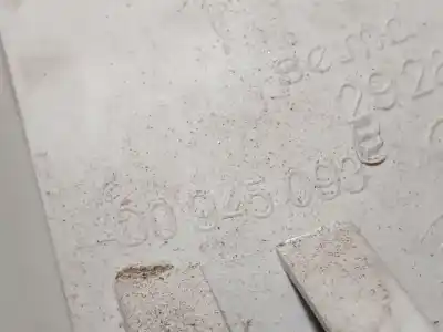 Second-hand car spare part interior left tailgate light for audi a8 d2 (4d2, 4d8) 4.2 quattro oem iam references 4d0945093e  