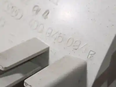 Peça sobressalente para automóvel em segunda mão farolim interior traseiro direito por audi a8 d2 (4d2, 4d8) 4.2 quattro referências oem iam 4d0945094e  