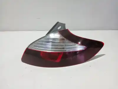 İkinci el araba yedek parçası Sag Kuyruk Lambasi için RENAULT MEGANE III FASTBACK (BZ0/1_, B3_) 1.2 TCE (BZ2B, BZ11) OEM IAM referansları 265501650R  