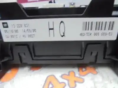 Second-hand car spare part fuse box unit for opel zafira b 1.9 16v cdti cat (z 19 dth / lrd) oem iam references 5dk00866953  