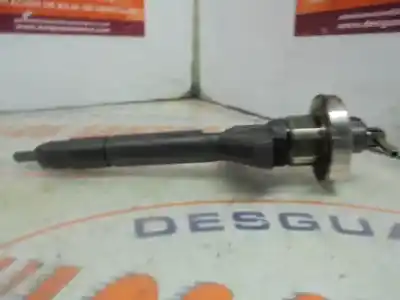 Recambio de automóvil de segunda mano de Inyector para TOYOTA COROLLA VERSO (R1) 2.0 Turbodiesel CAT referencias OEM IAM   
