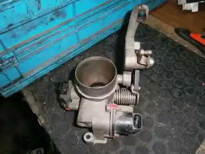 Pièce détachée automobile d'occasion Boitier De Papillon pour RENAULT KANGOO (F/KC0) 1.4 Références OEM IAM 7700868844  