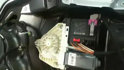 Pezzo di ricambio per auto di seconda mano alzacristalli anteriore destro per volkswagen passat variant (3c5) 2.0 tdi riferimenti oem iam 1k0959792n   Pezzo di ricambio per auto di seconda mano alzacristalli anteriore destro per volkswagen passat variant (3c5) 2.0 tdi riferimenti oem iam 1k0959792n